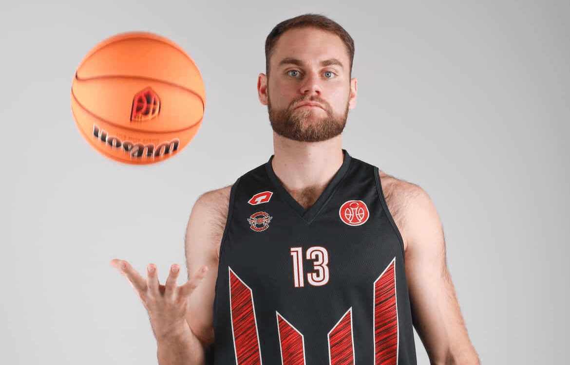 Михаил Михайлов повторил личный рекорд